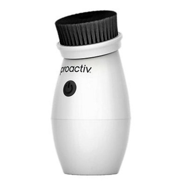 Proactiv Acne Body Wash - 9oz + Pore Cleansing Brush - Picture 3 of 4